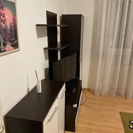 Big For 2 Pers, 9 Min To Trade Fare, Free Parking Privat bolig Frankfurt am Main