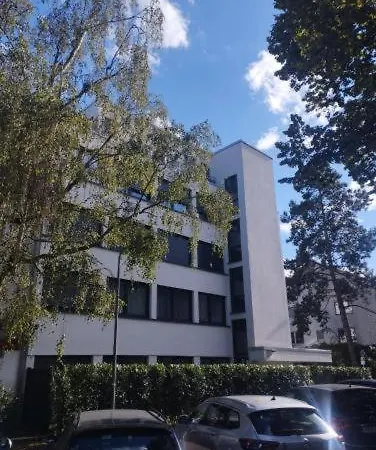 民宿 Big For 2 Pers, 9 Min To Trade Fare, Free Parking *